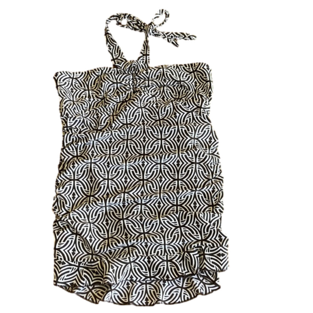 Geometric patterned one piece swim suit
